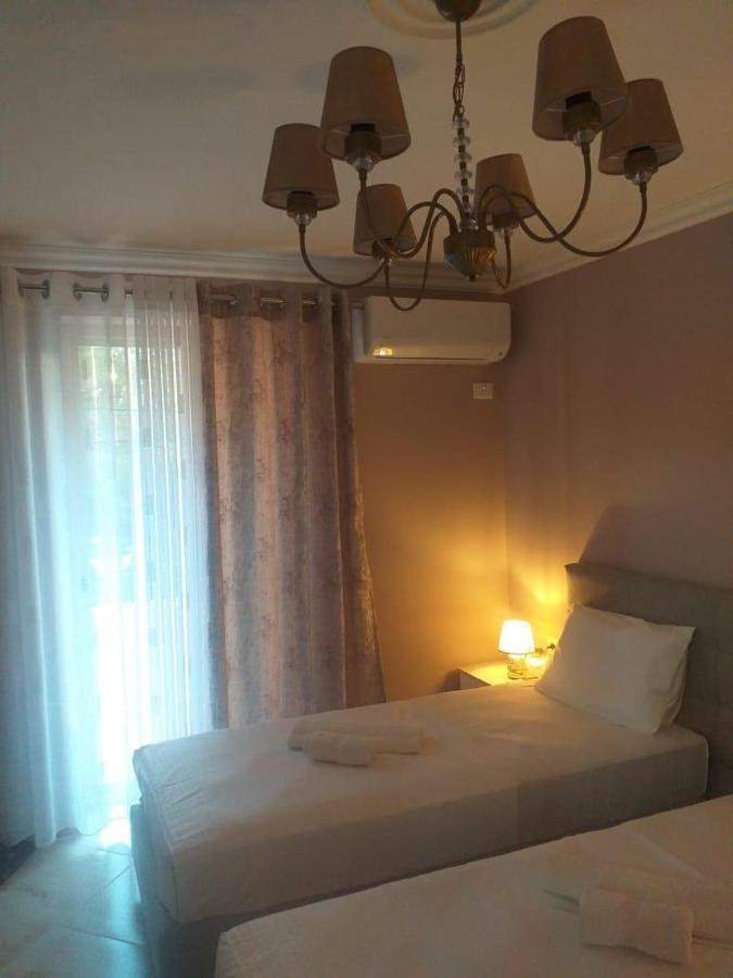 Gesapartment Apartamento Tirana
